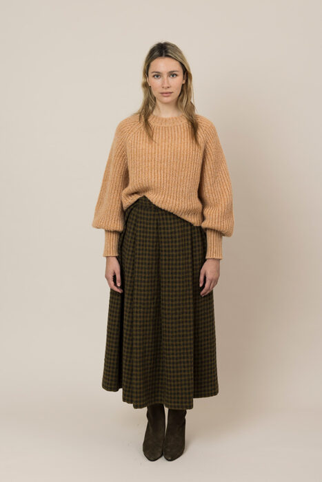 autumn-winter-2023-2024-woman-fashion-elena-hellen-08